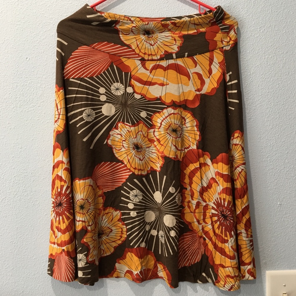 SOLD. New York & Company Floral Cotton Skirt